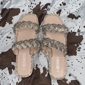Sparkly Silver Wide Feet Sandals